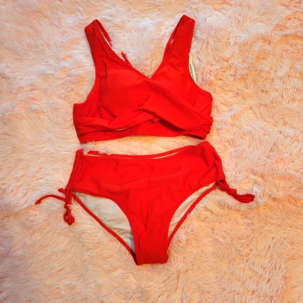 Womans Vibrant Red Bikini Set NWT. Summer swim wear